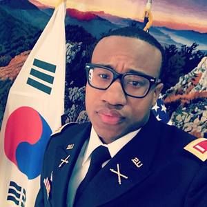 Meet your Posher, Malik